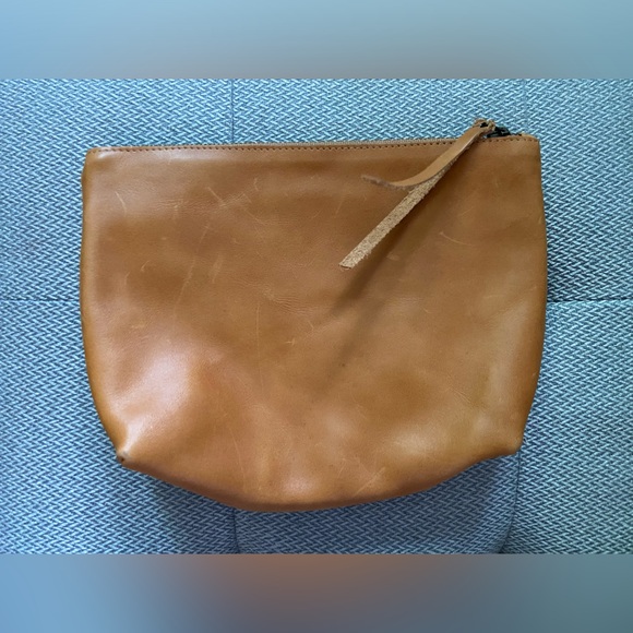 FashionAble Small Tan Leather Clutch, Zippered Top, Handmade in Mexico - Picture 2 of 9